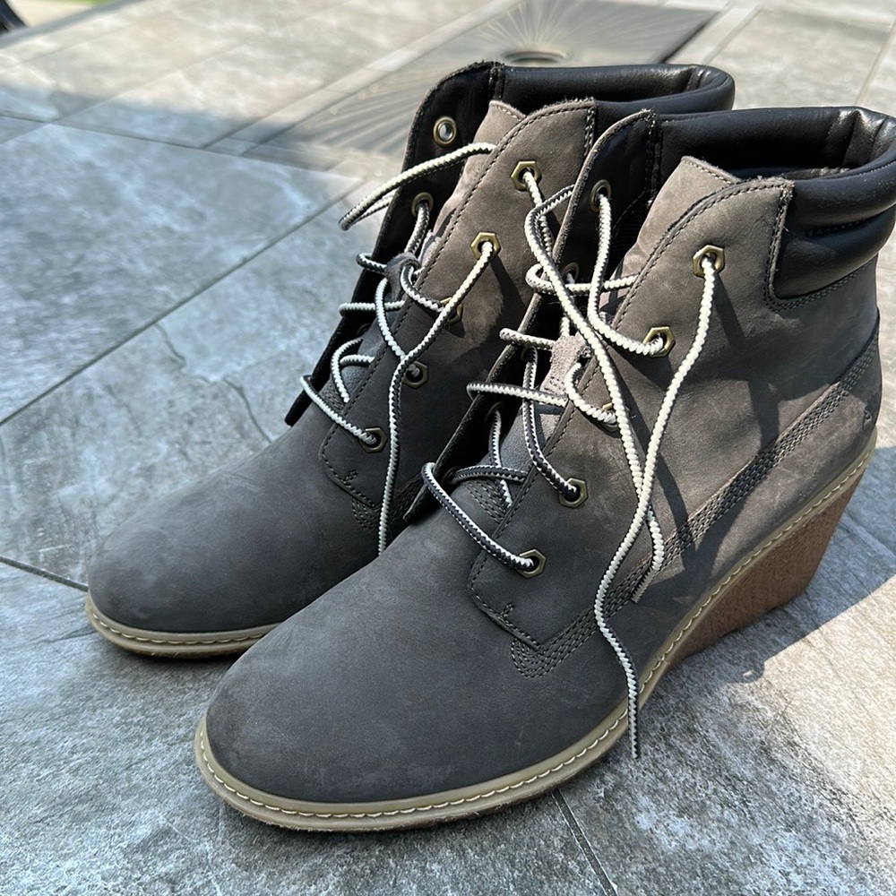 Timberland ankle boots, gray suede leather, wedge heel, size 8.5 ,